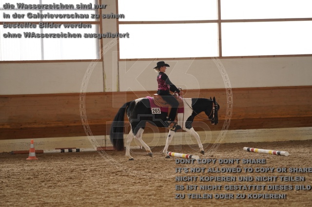 s_A_901644.JPG